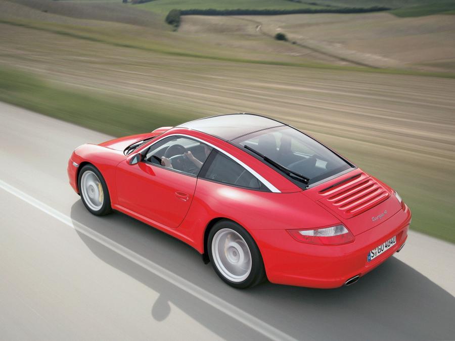  Porsche 911 Targa 4 2005 года  (фото 11 из 22)